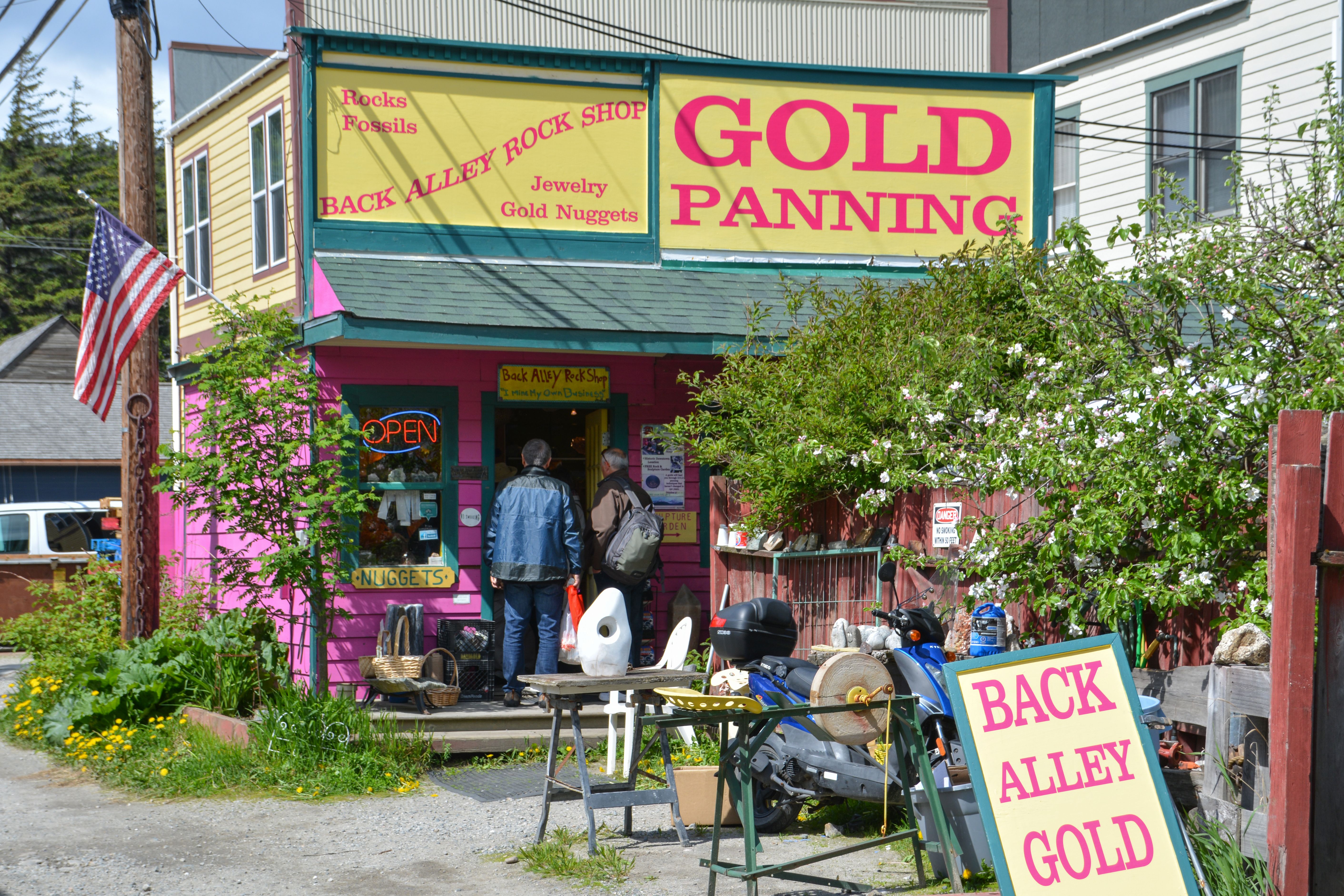 Der "Back Alley Rock Shop" ist eine GoldwÃ¤scherei in Skagway und ein tolles Ausflugsziel fÃ¼r die ganze Familie