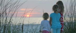 regionen/usa/florida/allgemein/17katalog-children-sunset.cr3888x1704-0x179