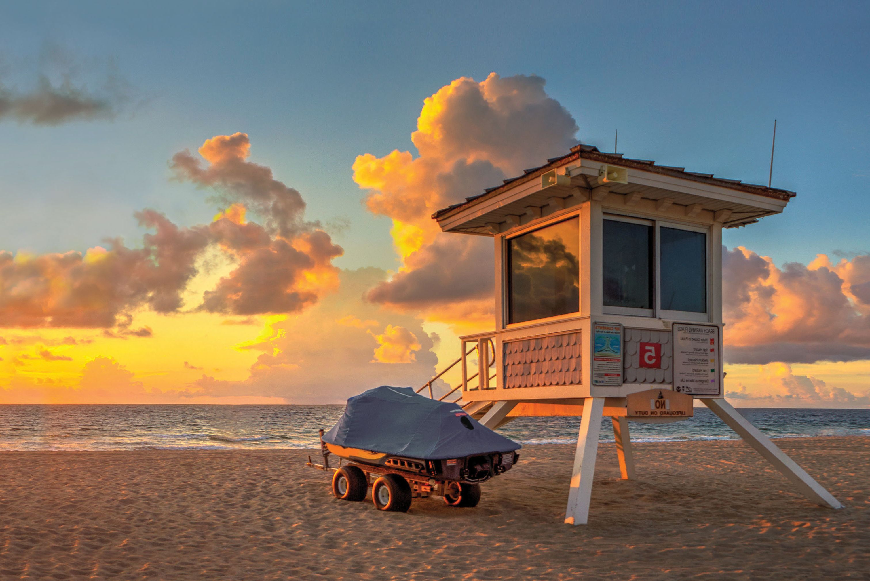Eine Wasserrettungsstation am Strand von Fort Lauderdale