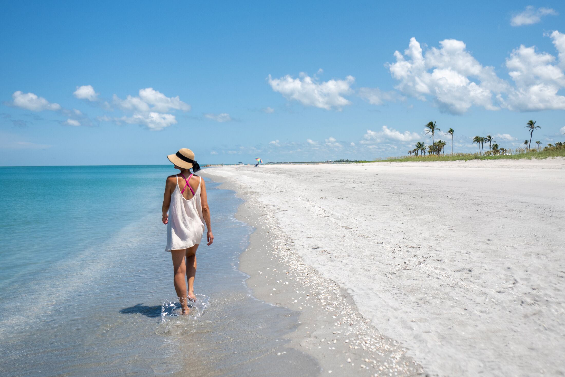 Frau am South Seas Beach auf Captiva Island