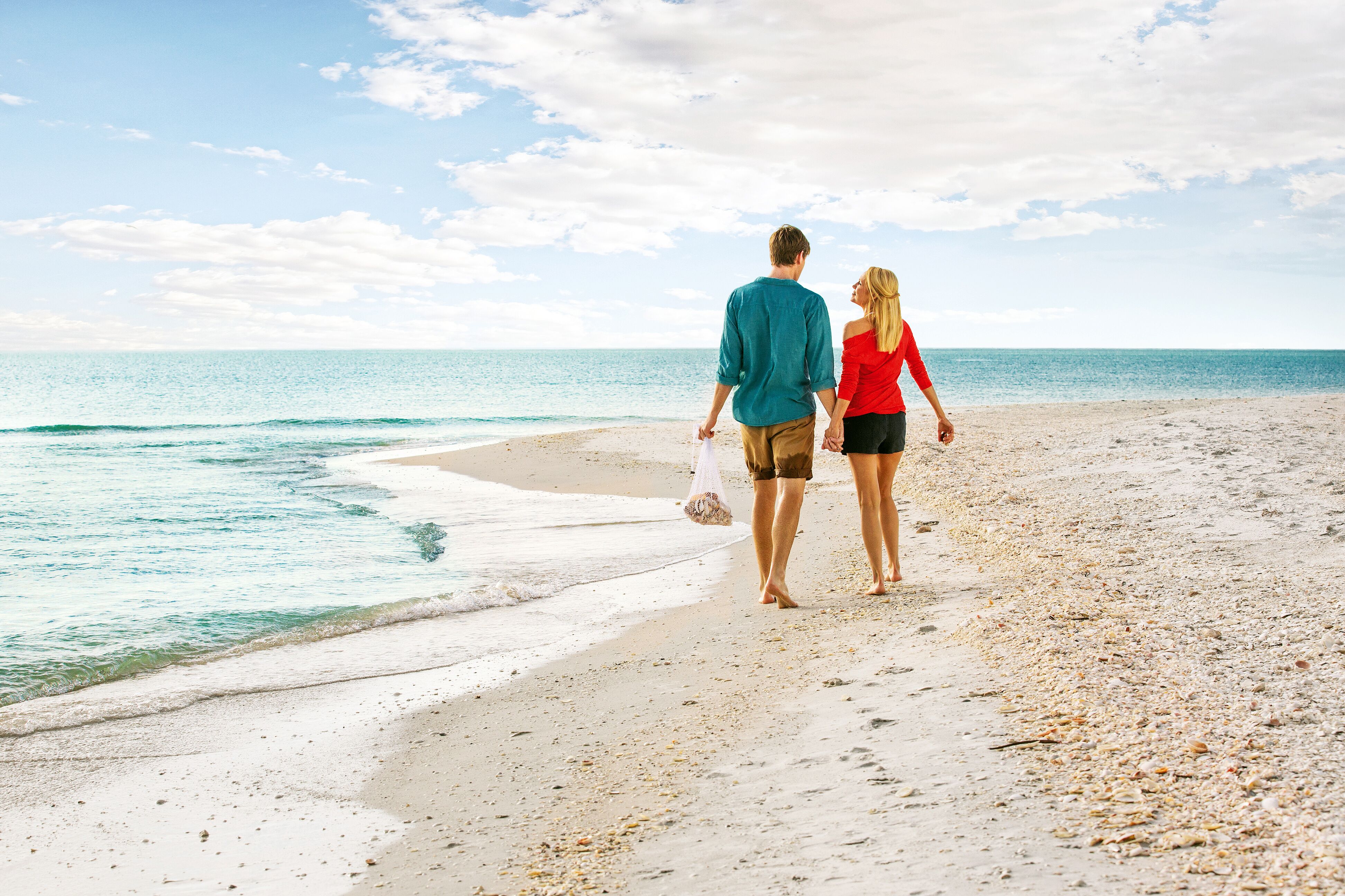 Muscheln sammeln am Strand von Sanibel Island