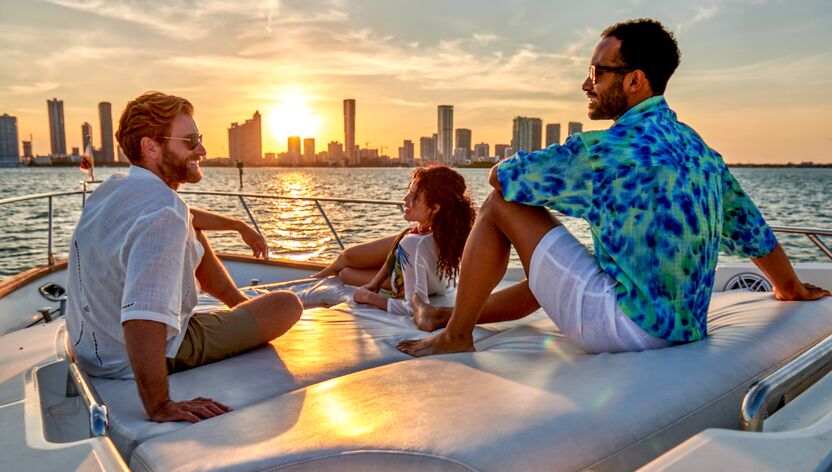 Yachtabenteuer vor Miamis Skyline Yachtabenteuer vor Miamis Skyline