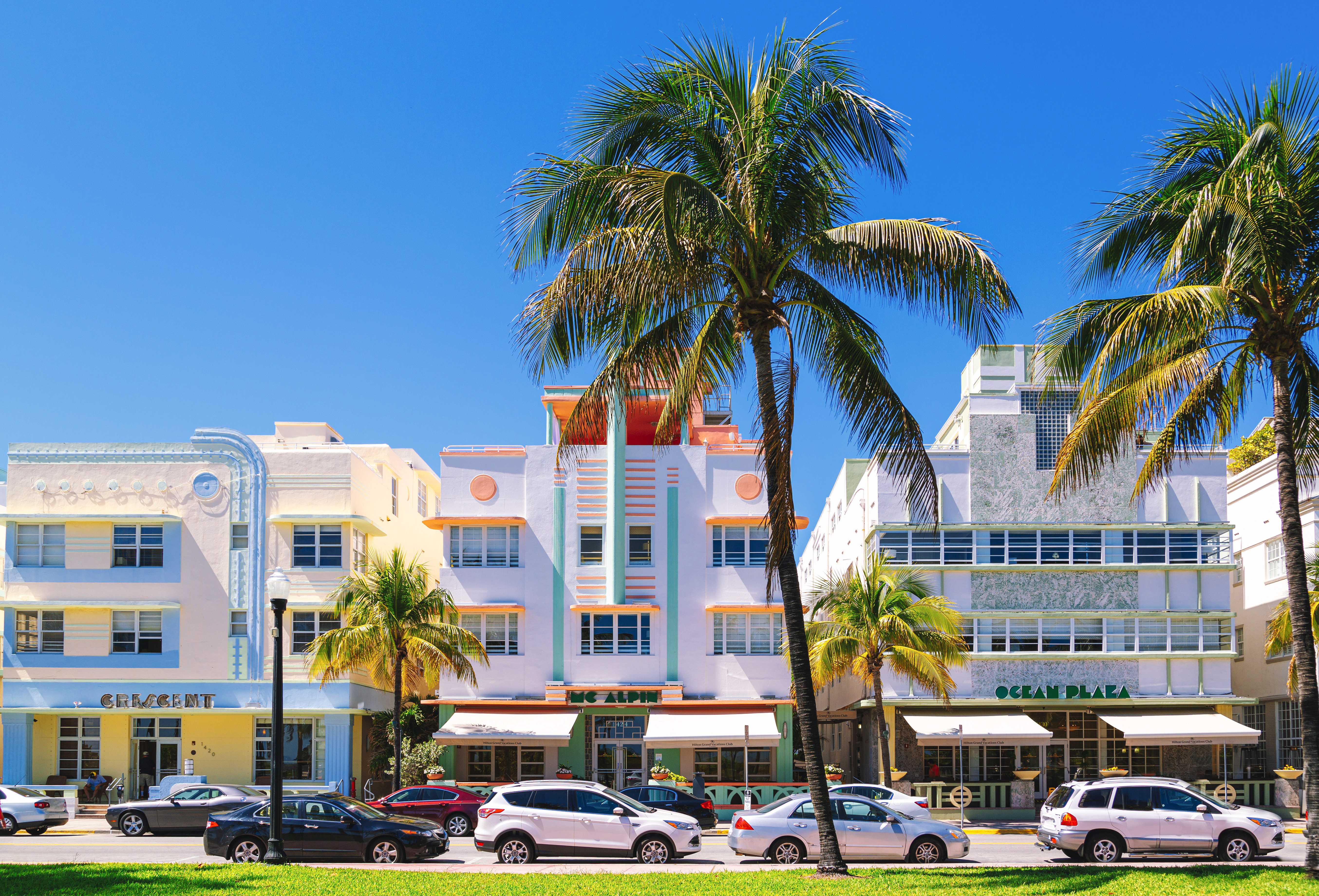 Wunderschöne Straße Ocean Drive in Miami Beach mit Hotels