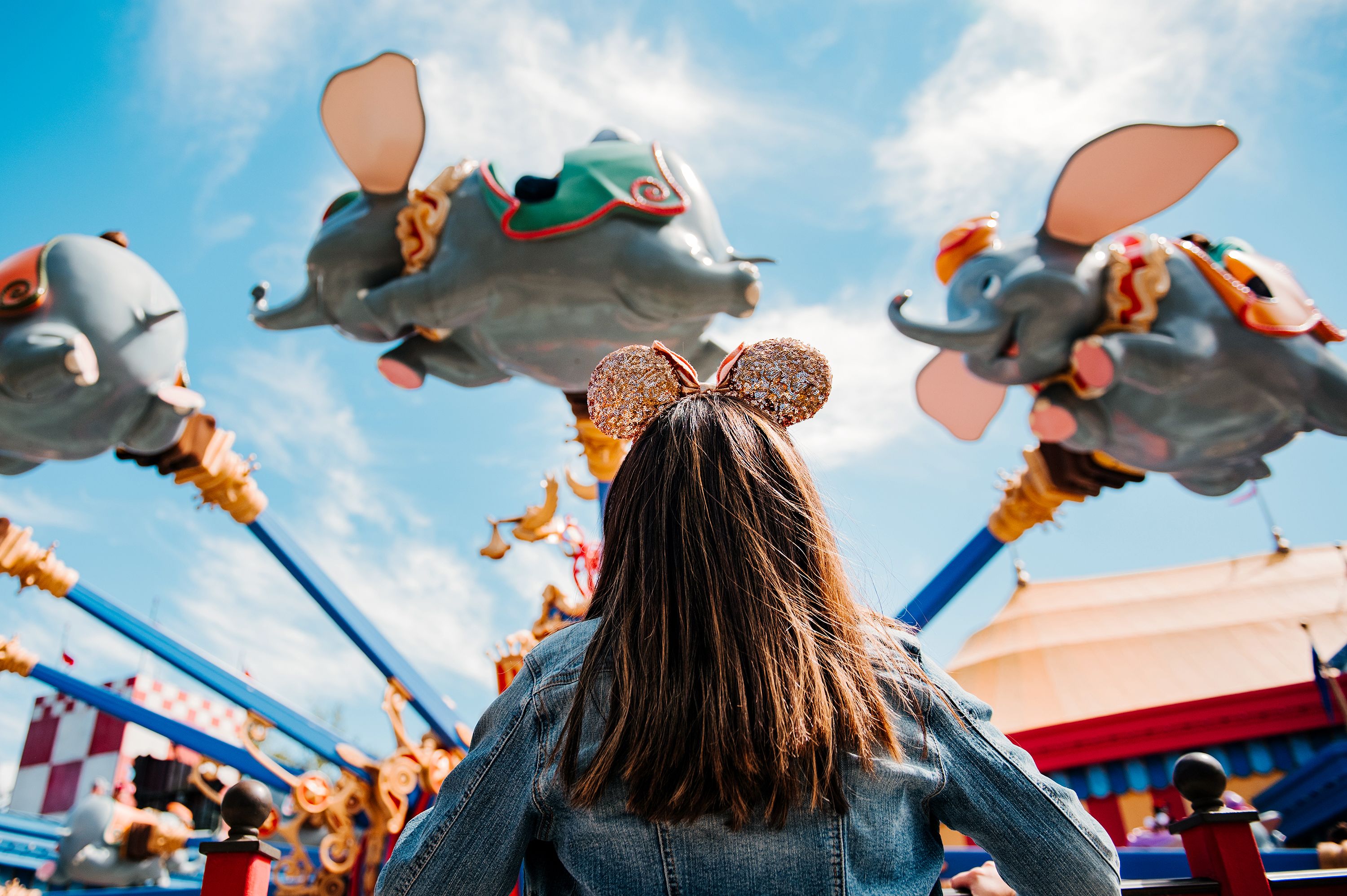 Eine Fahrt mit Dumbo im Park "Magic Kingdom" in der Walt Disney World in Orlando