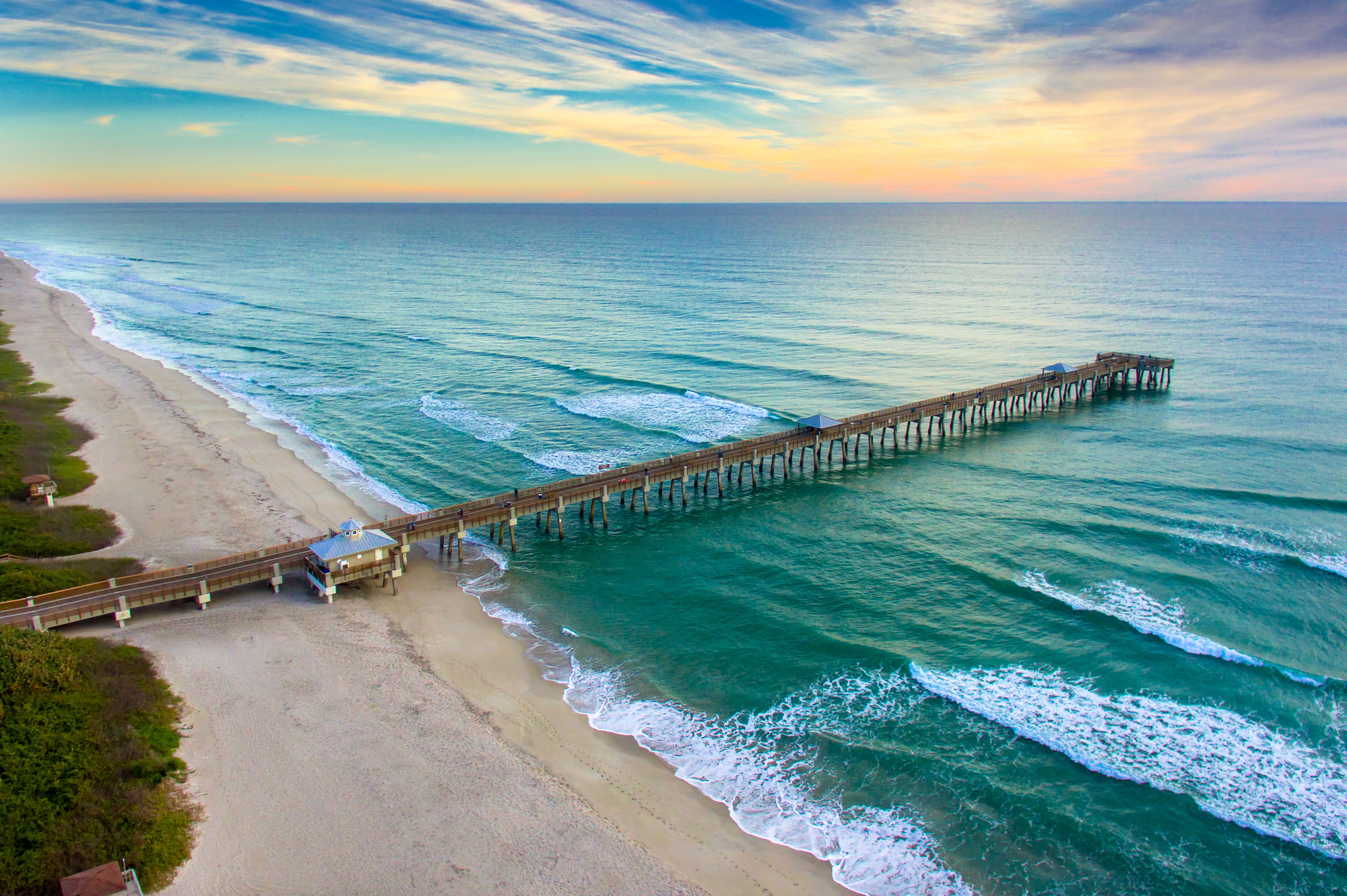 Juno Beach Pier in Palm Beach