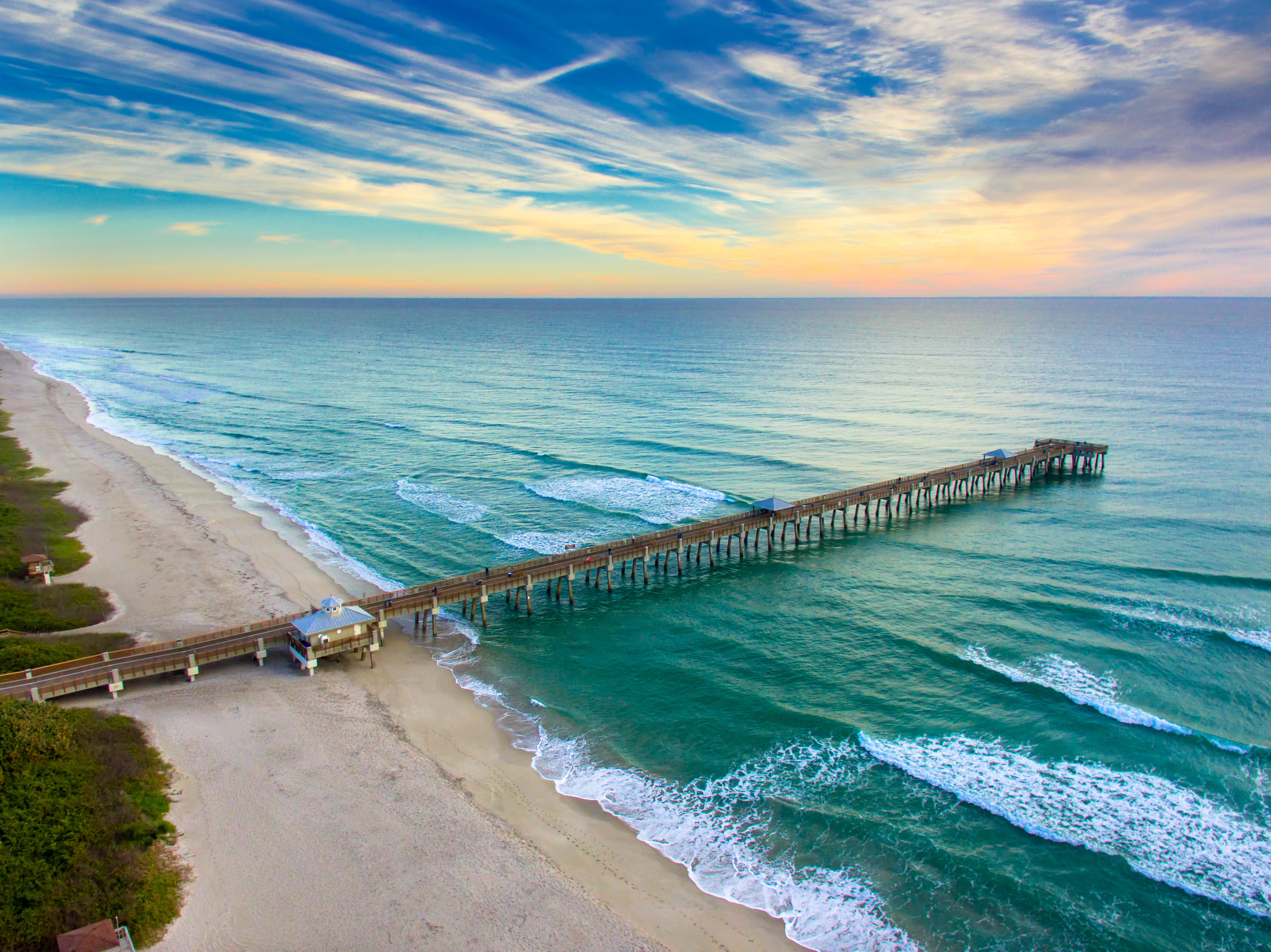 Juno Beach Pier in Palm Beach