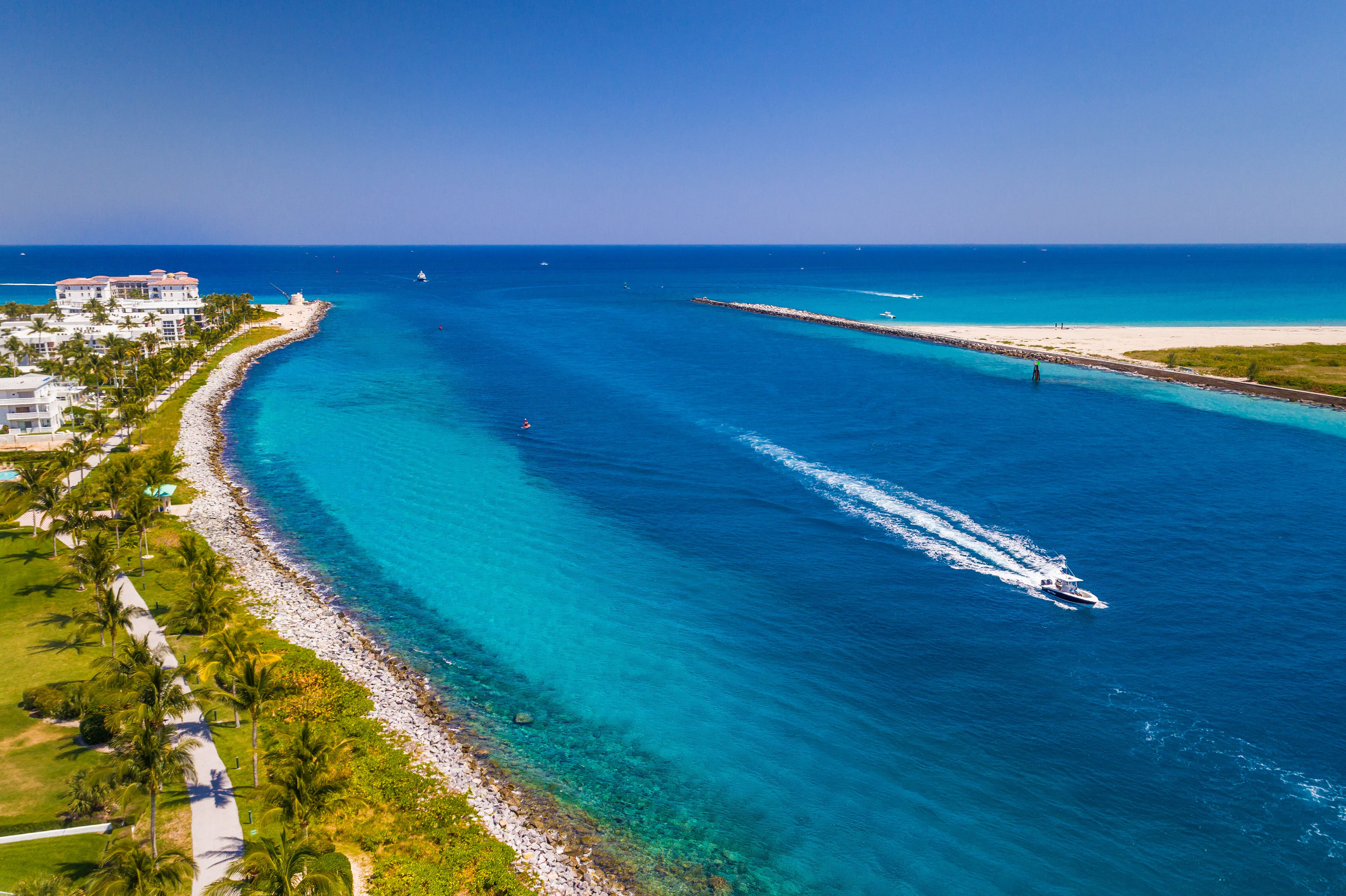 Azurblaues Wasser in Palm Beach
