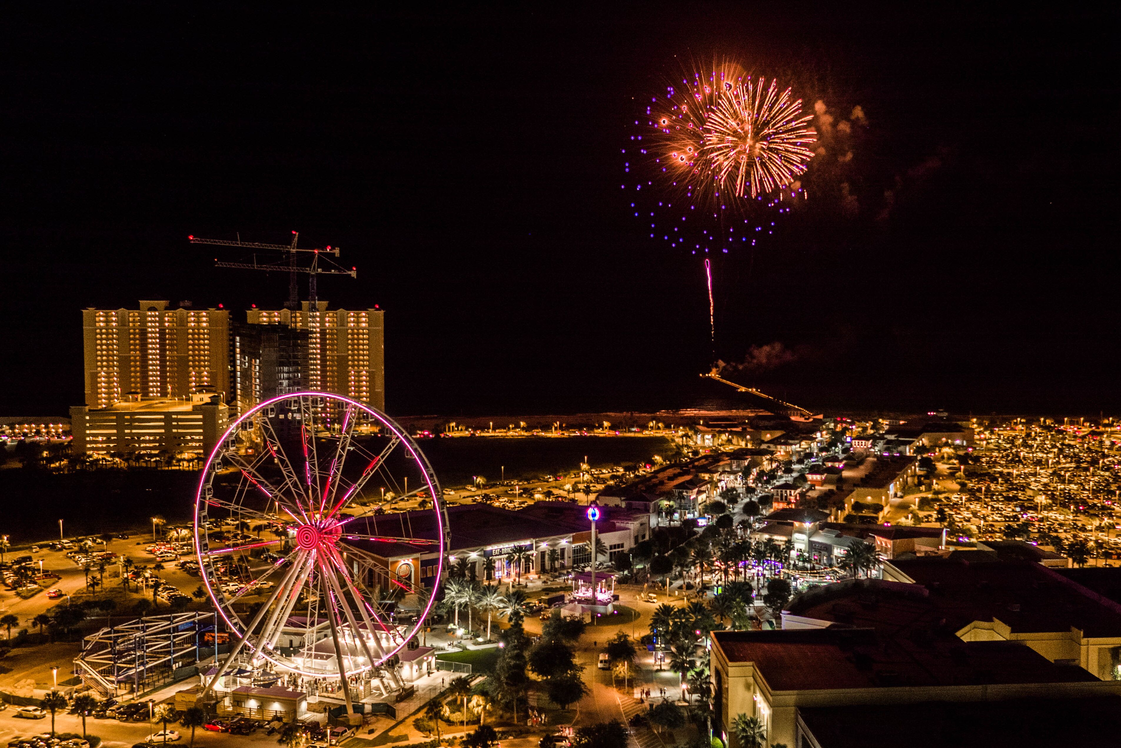Feuerwerk über der Skyline von Panama City