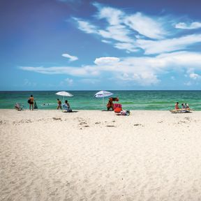 Am Strand des Blind Pass Parks in Sarasota, Florida