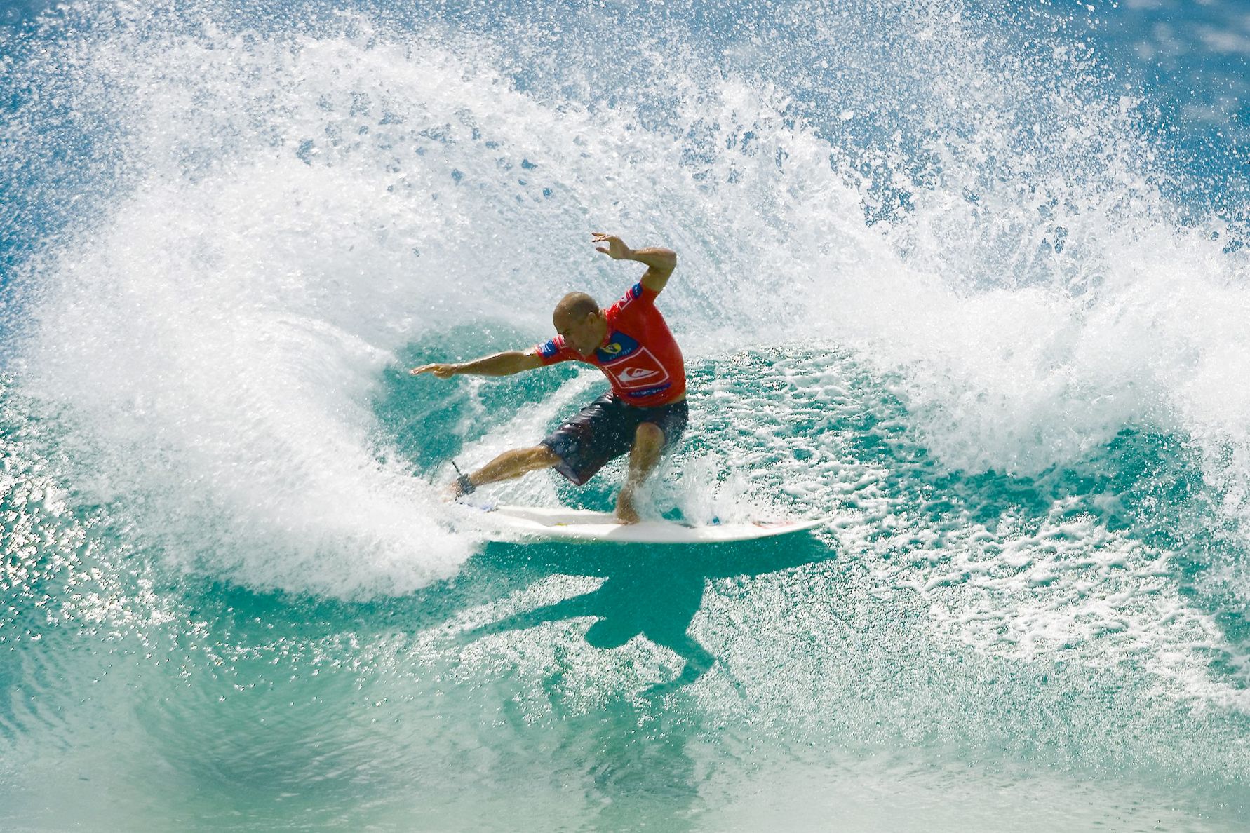 Surfing. Tuesday, 6 March, 2007. Quiksilver Pro, February 26 - March 11. Snapper Rocks, Gold Coast, Queensland. Australia. Kelly Slater (Cocoa Beach, Florida, USA) (pictured) took revenge in round three of Quiksilver Pro held at Snapper Rocks on the Australian Gold Coast today. Slater, the current and 8 X Fosters ASP World Champion, eliminated Julian Wilson (Australia) from the event sending him home in equal 17th position. The World Champion was forced to surf round two, very uncommon for Kelly Slater, after Wilson defeated him in round one when competition started. Slater exacted his revenge with a near perfect heat score of 19.83 (out of a possible 20) when he score a perfect 10 and a 8.50. Slater faces South African Greg Emslie in round four. The US$300 000 Quiksilver Pro kick starts the annual Association of Surfing Professionals MenÕs FosterÕs World Tour. Kelly Slater (USA) is the defending champion. Photo Credit : ASP © Covered Images Photographer : Steve Robertson All images royalty free for newspapers and websites when covering the event for news/sport. Copyright remains with Covered Images, sale or licensing to third parties is prohibited. Regards Kelly Cestari (Mr.) Digital Imaging www.coveredimages.com www.tostee.com kelly@coveredimages.com +27 83 290 8223 +27 72 634 6324