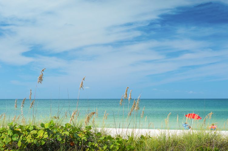 Ein Strandabschnitt von St. Pete an der GolfkÃ¼ste Floridas