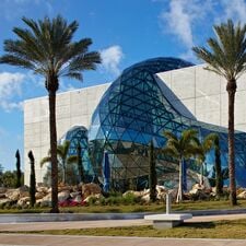 regionen/usa/florida/st-petersburg-clearwater/dali-museum-exterior.cr1998x1999-0x0 regionen/usa/florida/st-petersburg-clearwater/dali-museum-exterior.cr1998x1999-0x0