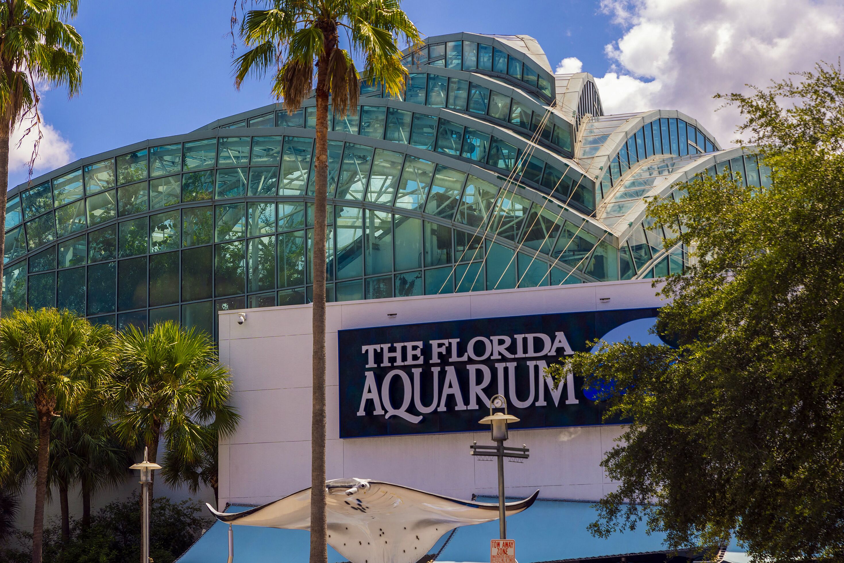 Imposante Architektur des Aquariums in Tampa in Florida