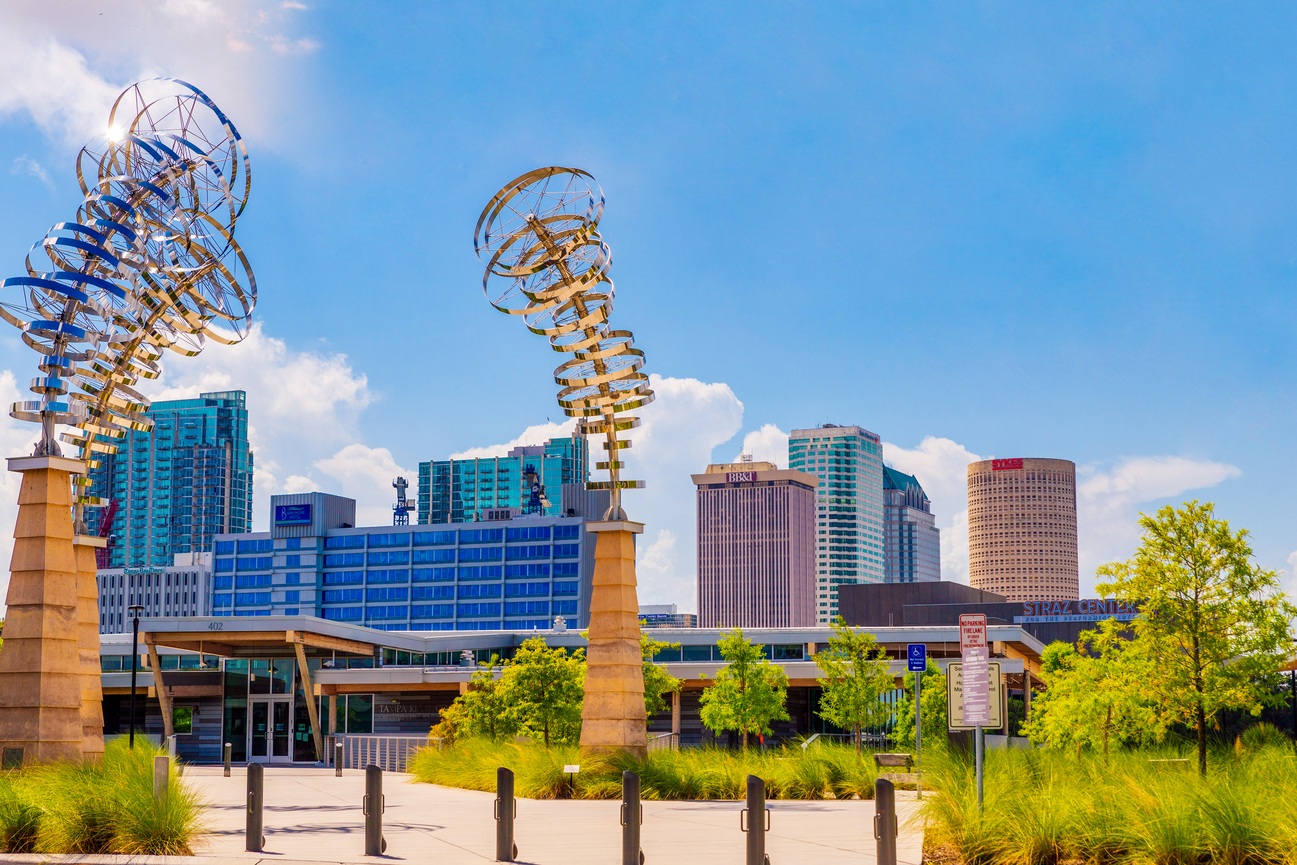 Blick auf den "Julian B. Lane Riverfront Park" in Tampa, Florida