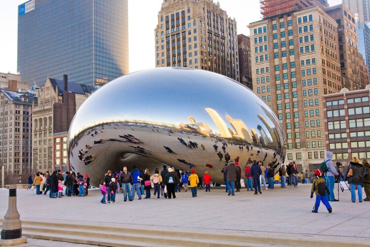 Chicago spiegelt sich in der berühmten Cloud Gate
