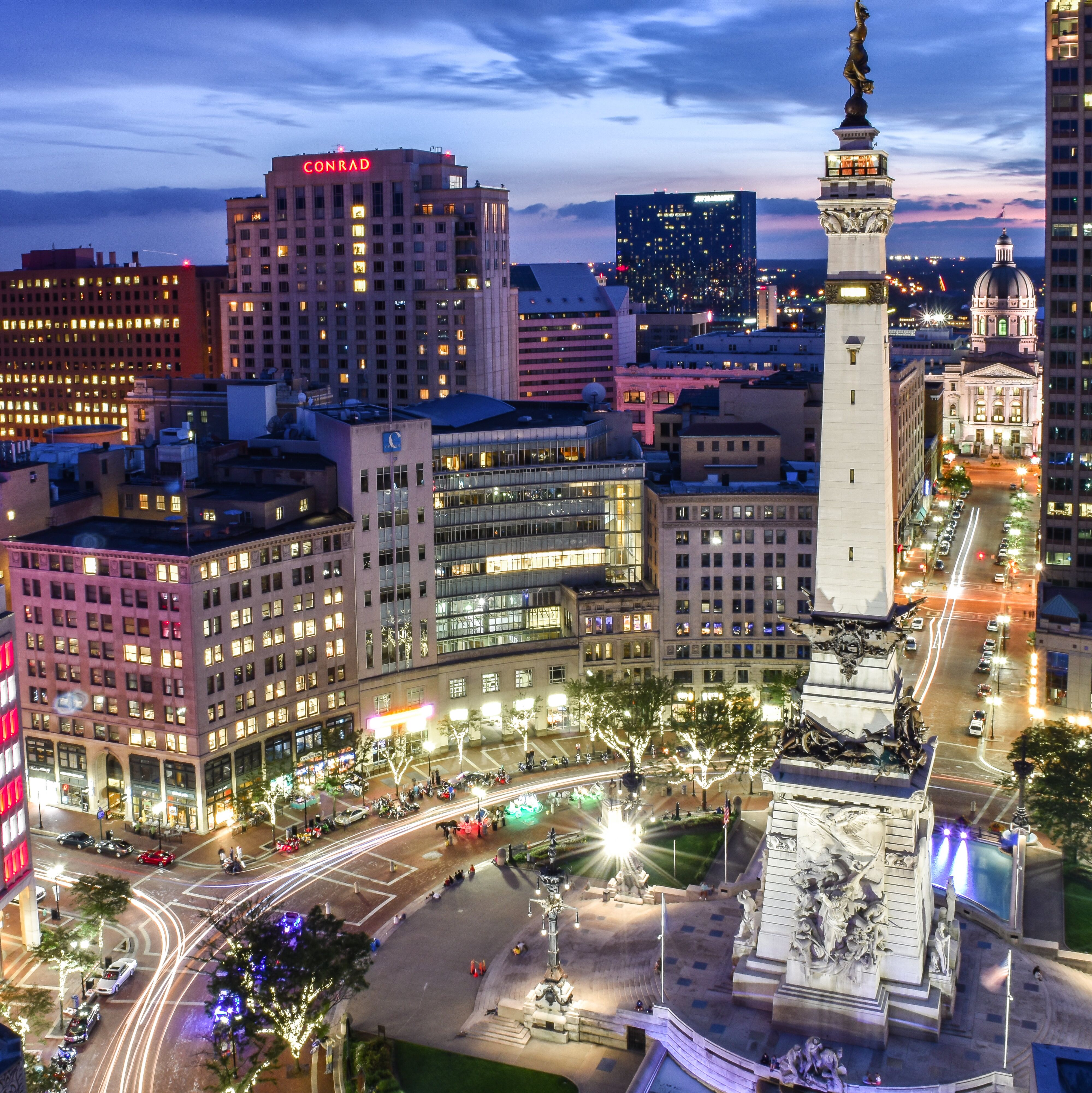 Soldiers and Sailors Monument am Monument Circle in Indianapolis