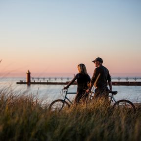 Die Abendsonne am Strand von South Haven genieÃŸen