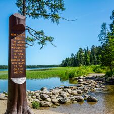 regionen/usa/great-lakes-staaten/minnesota/allgemein/itasca-state-park-mississippi-headwaters.cr4002x4000-1222x0 regionen/usa/great-lakes-staaten/minnesota/allgemein/itasca-state-park-mississippi-headwaters.cr4002x4000-1222x0