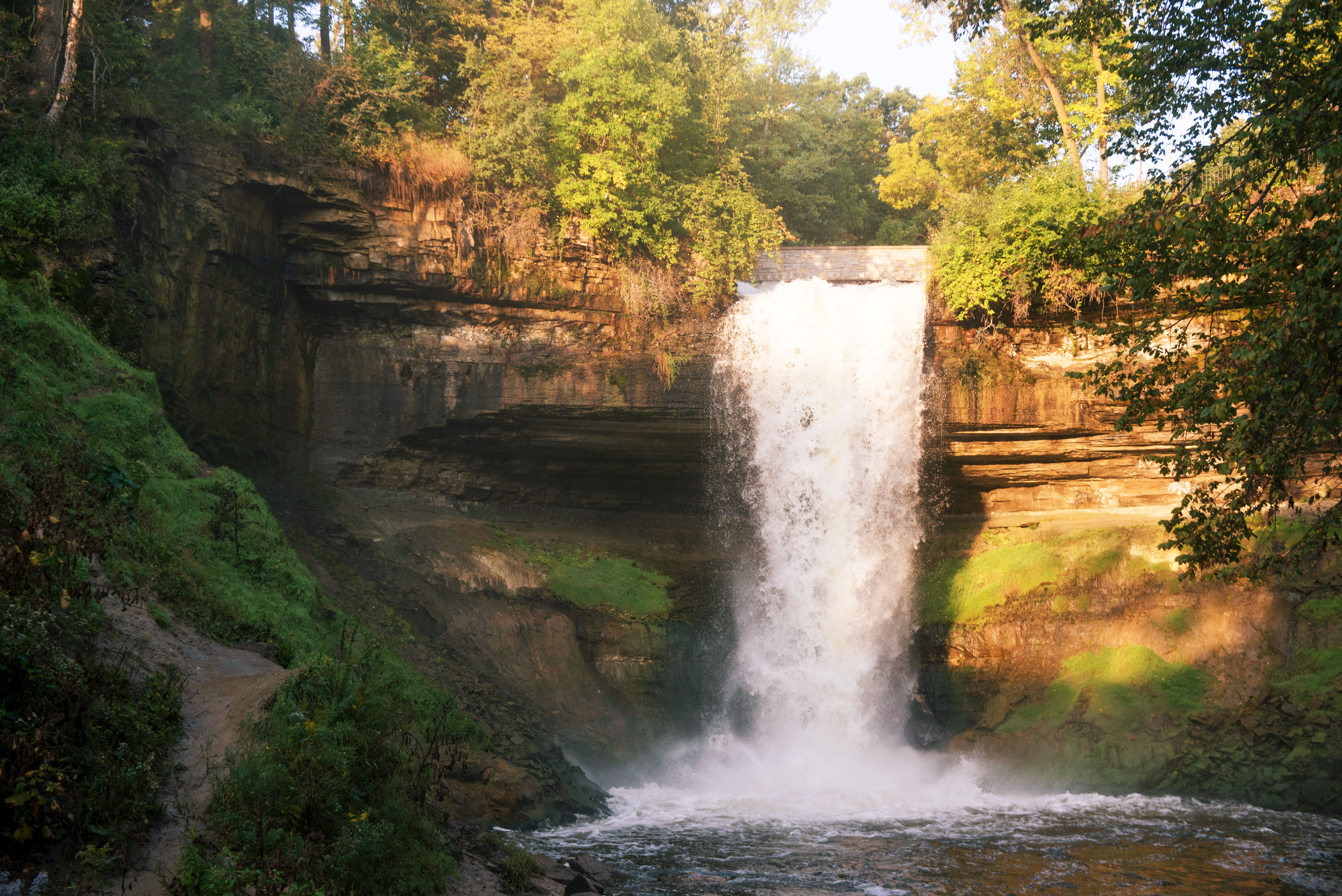 Sonnenaufgang bei den Minnehaha Falls