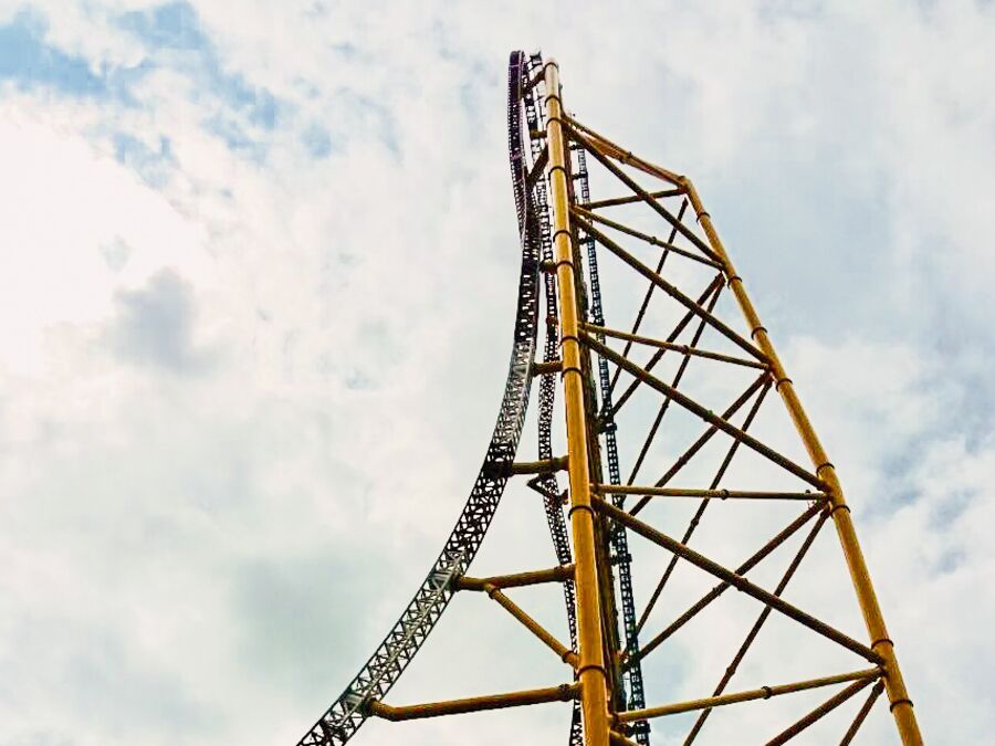 Die Holzachterbahn Blue Streak im Cedar Point Freizeitpark in Ohio