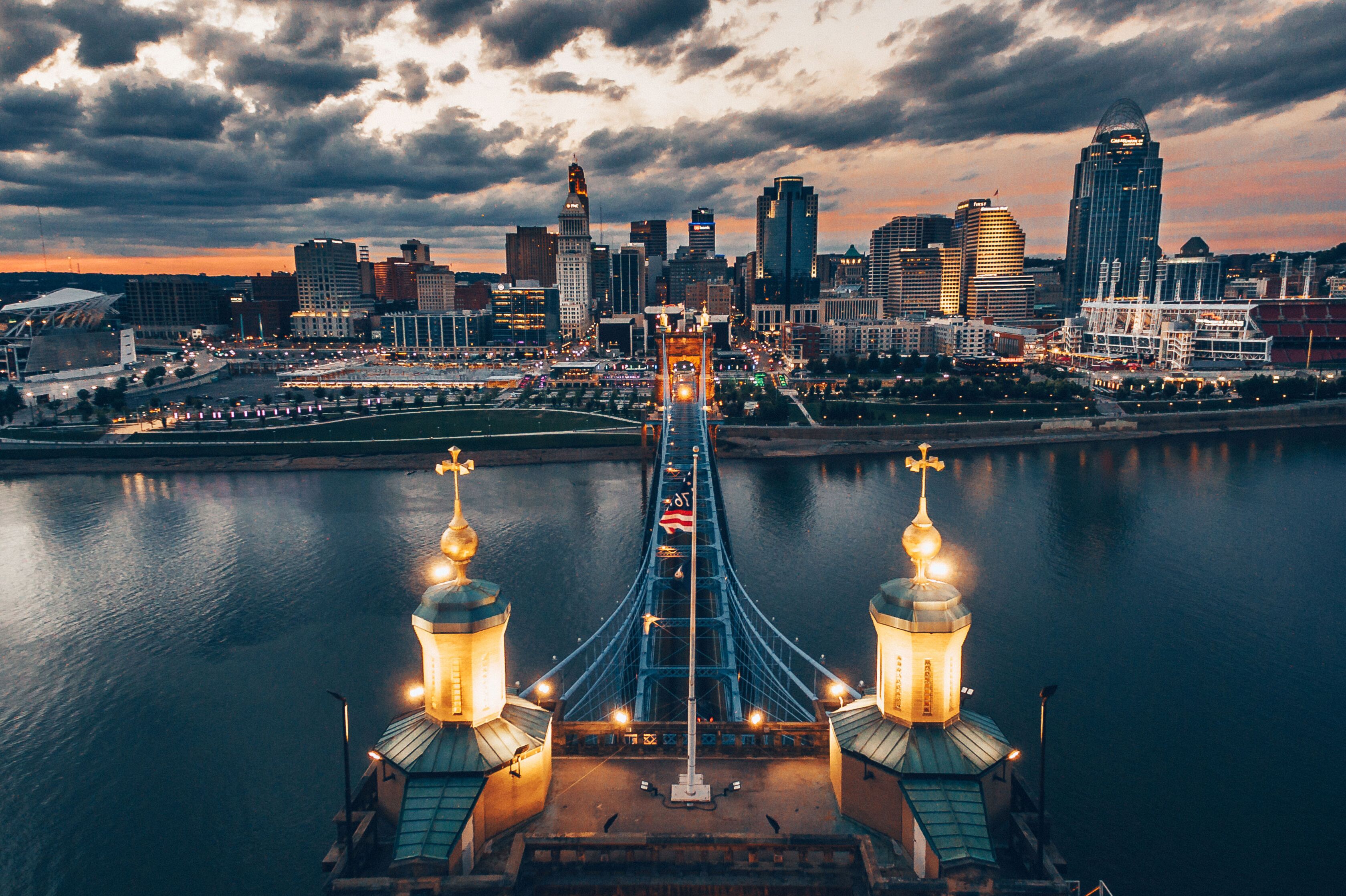 Abendstimmung an der Roebling-Brücke