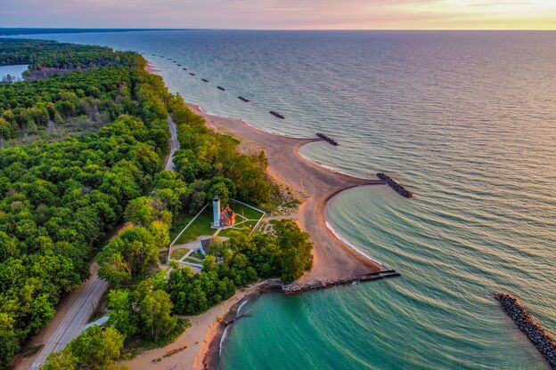 Luftaufnahme auf die Stadt Erie in Pennsylvania