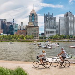 Fahrradtour am Allegheny River in Pittsburgh