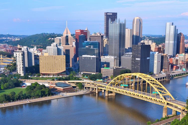 Der Ausblick von einer Duquesne Incline Standseilbahn in Pittsburgh