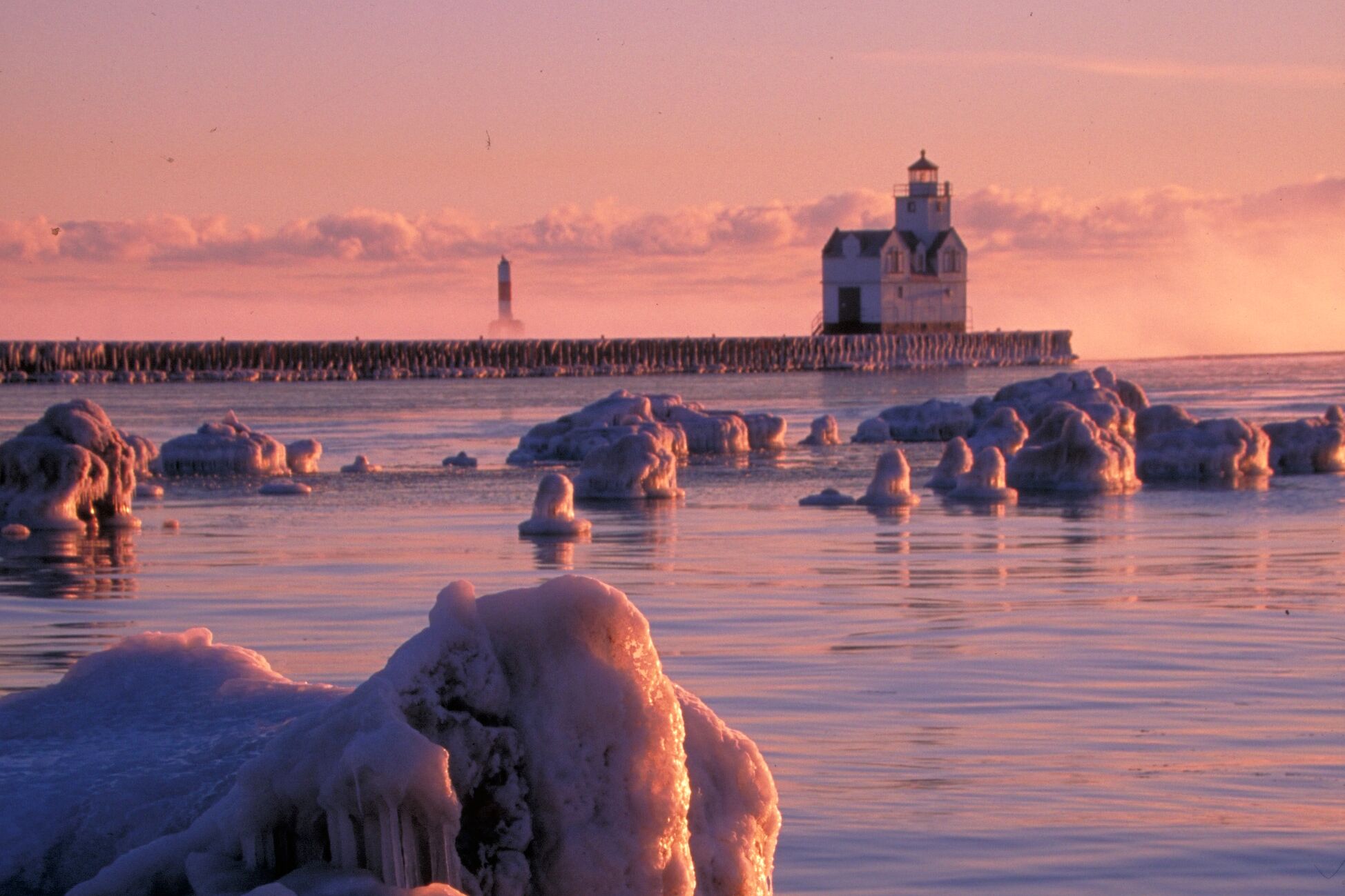 regionen/usa/great-lakes-staaten/wisconsin/allgemein/kewaunee-pier-leuchtturm.cr1948x1299-0x0