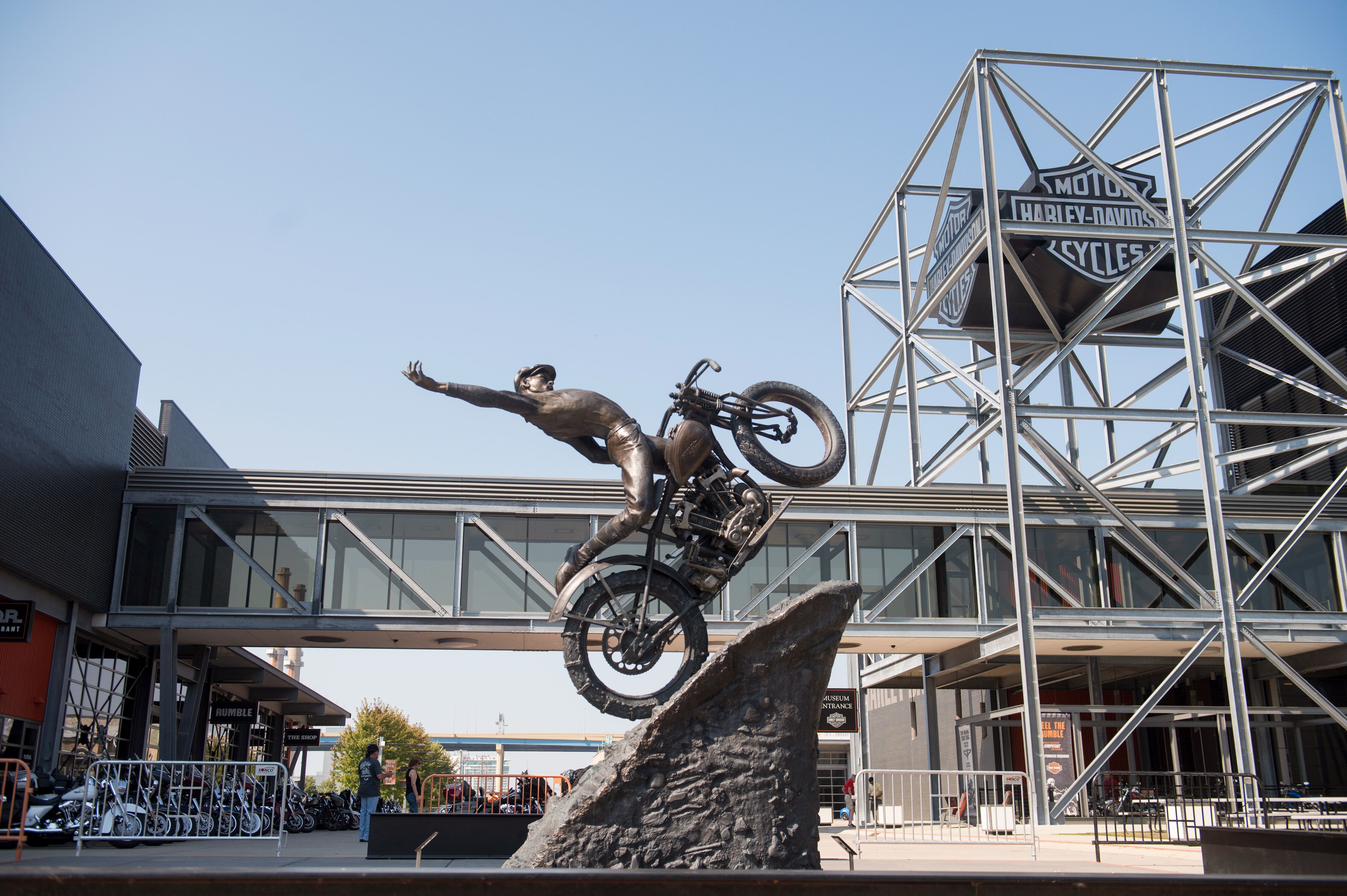 Harley Davidson Skulptur Milwaukee