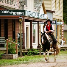 regionen/usa/mittlererwesten/kansas/wichita/old-cowtown-museum-cowboy.cr1550x1549-397x28 regionen/usa/mittlererwesten/kansas/wichita/old-cowtown-museum-cowboy.cr1550x1549-397x28
