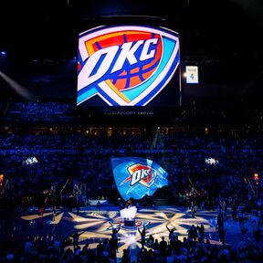 Basketballspiel der Oklahoma City Thunder in der Paycom Arena