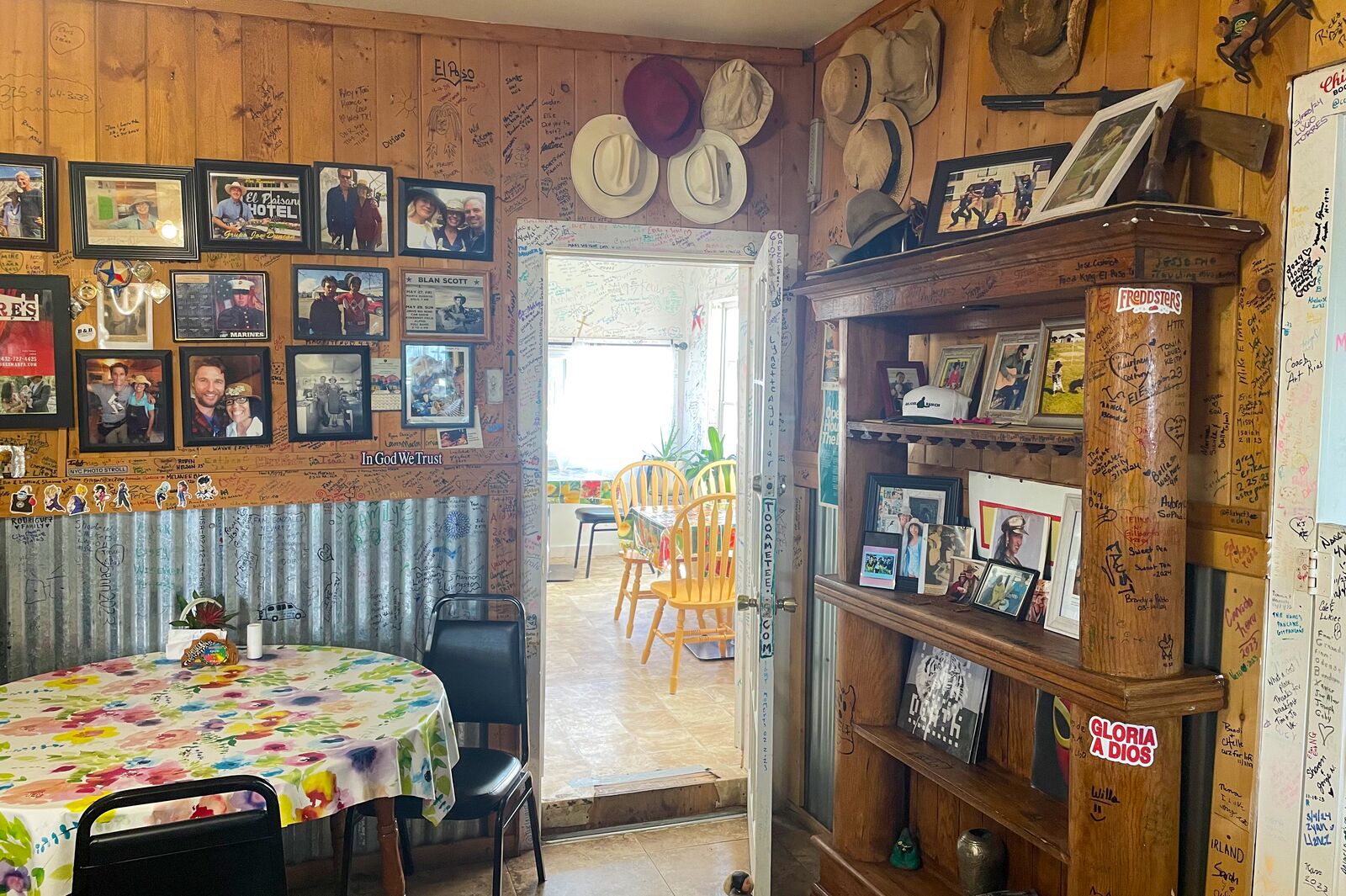 Interior von Marfa Burritos