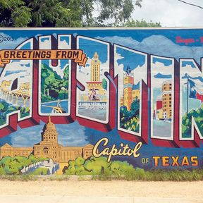 Ein â€žGreetings from Austin" WandgemÃ¤lde in Austin