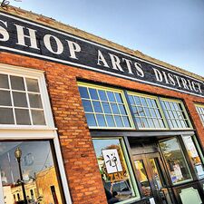 regionen/usa/mittlererwesten/texas/dallas/bishop-arts-district-shops.cr341x341-159x0 regionen/usa/mittlererwesten/texas/dallas/bishop-arts-district-shops.cr341x341-159x0