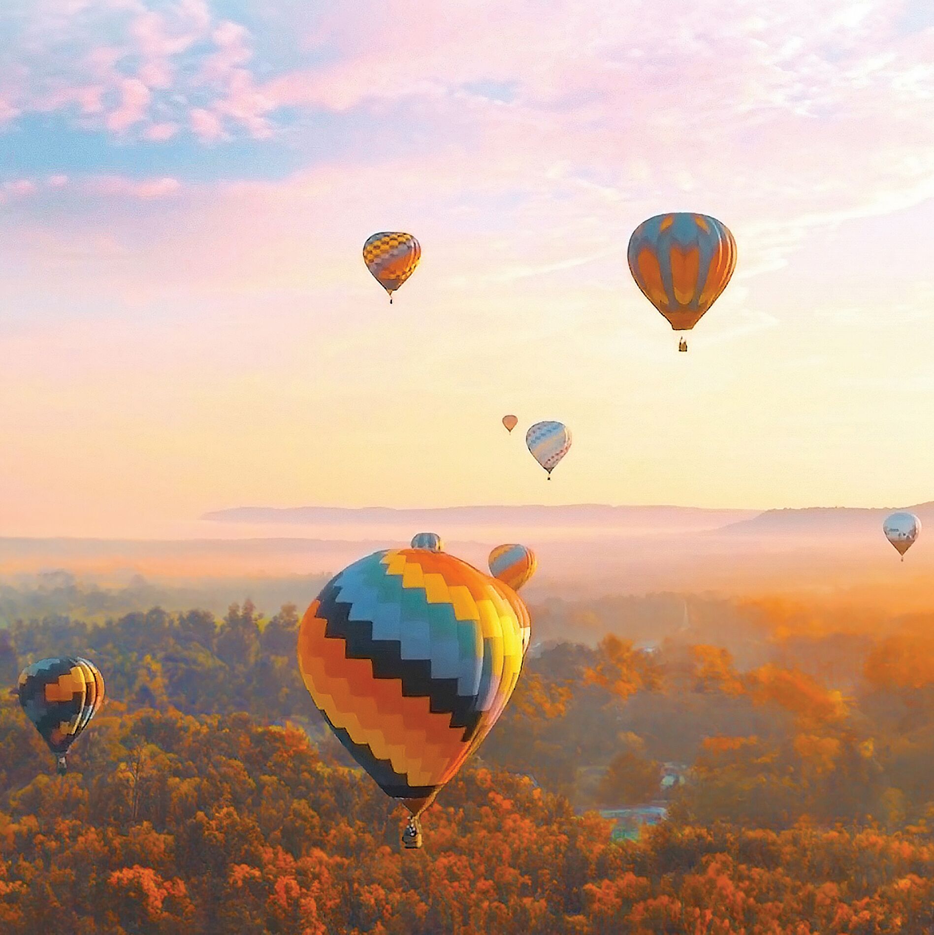 Heißluftballons am Himmel Connecticuts