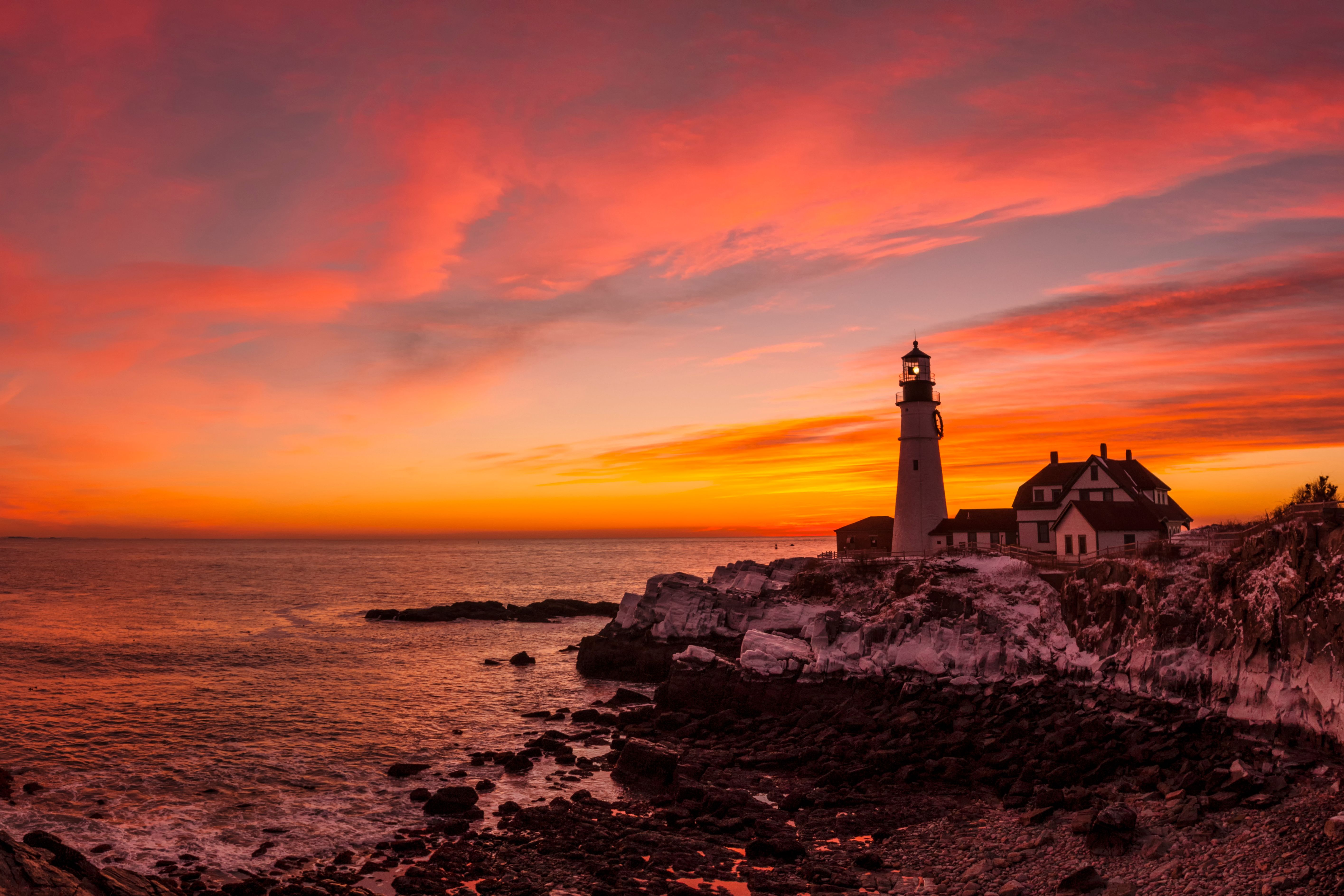 Der Portland Head Light Leuchtturm in Maine bei Sonnenaufgang
