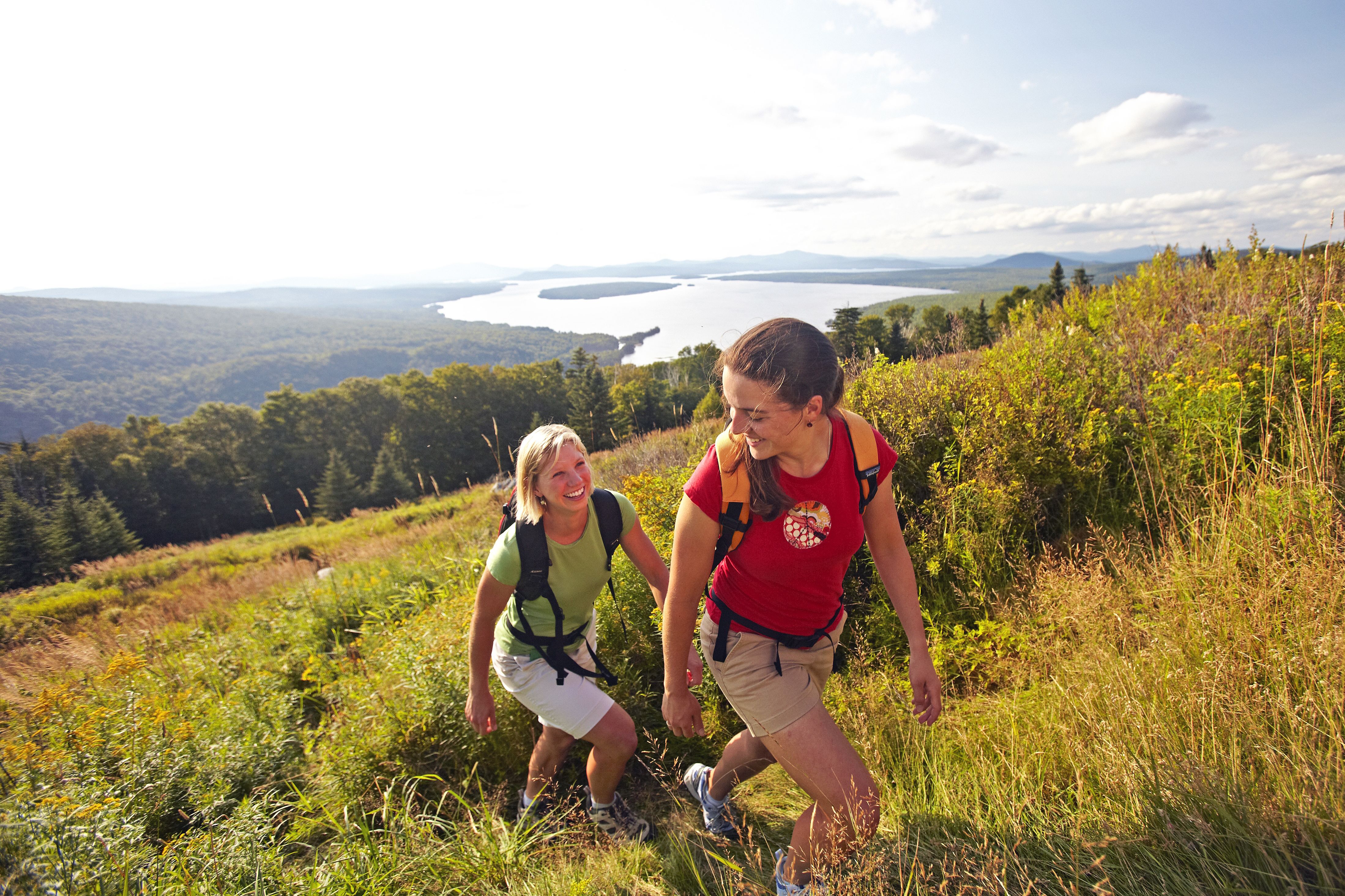 Durch die wunderschöne Landschaft Mains wandern