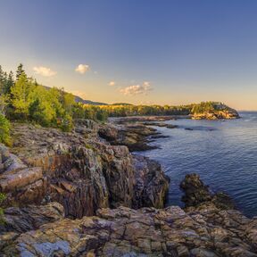 Der Acadia-Nationalpark ist ein 19.000 ha großes Erholungsgebiet an der Atlantikküste von Maine Der Acadia-Nationalpark ist ein 19.000 ha großes Erholungsgebiet an der Atlantikküste von Maine