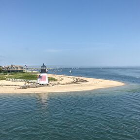 Der historische Brant Point Light Leuchtturm auf Nantucket im Bundesstaat Massachusetts