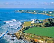 regionen/usa/neuengland-staaten/rhode-island/newport/aerial-coastline.cr4271x1872-0x359 regionen/usa/neuengland-staaten/rhode-island/newport/aerial-coastline.cr4271x1872-0x359