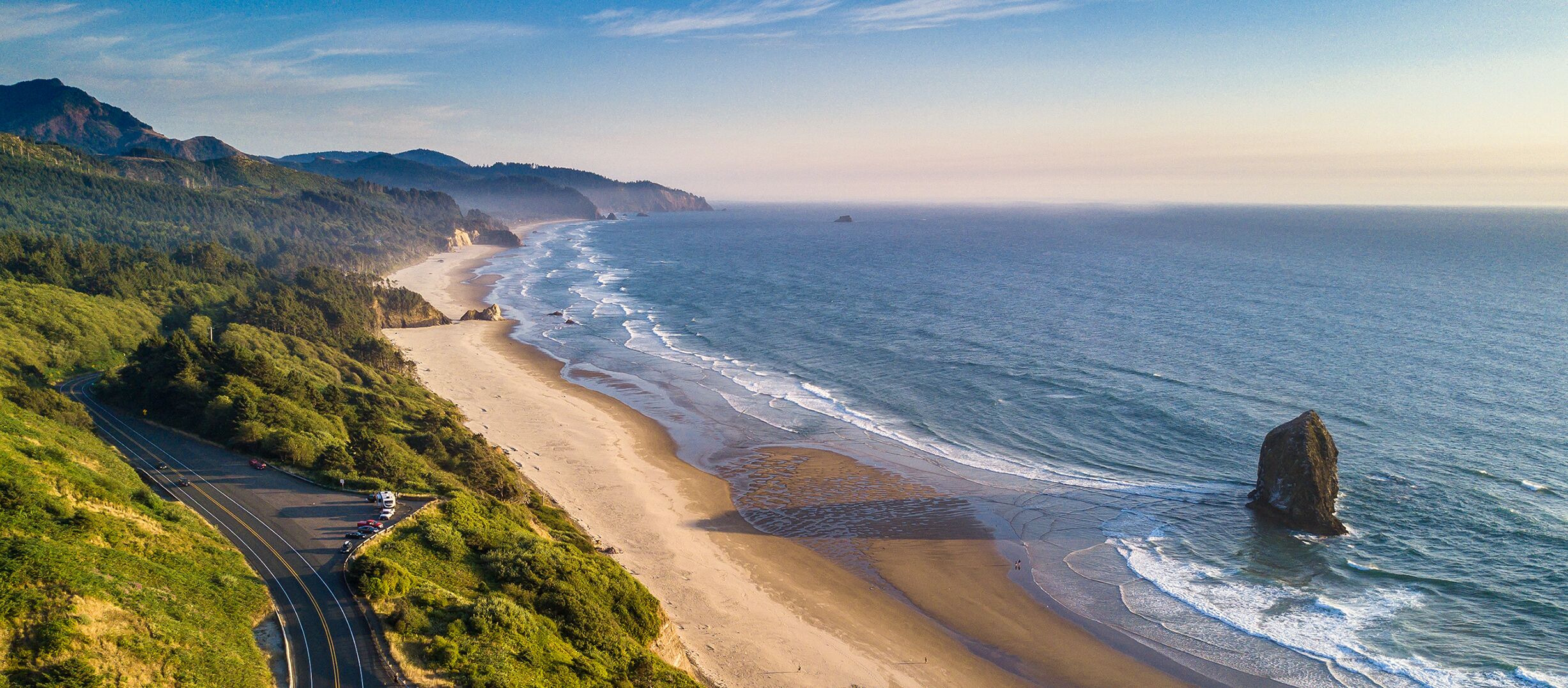 Luftbild auf den Cannon Beach in Oregon Coast