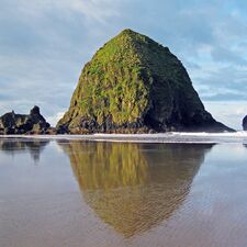 regionen/usa/nordwesten/oregon/allgemein/haystack-rock-spiegelung.cr2736x2736-218x0 regionen/usa/nordwesten/oregon/allgemein/haystack-rock-spiegelung.cr2736x2736-218x0
