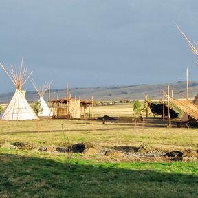 Tipis der Tamastslikt-Indianer