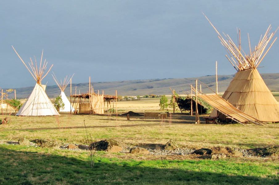 Tipis der Tamastslikt-Indianer