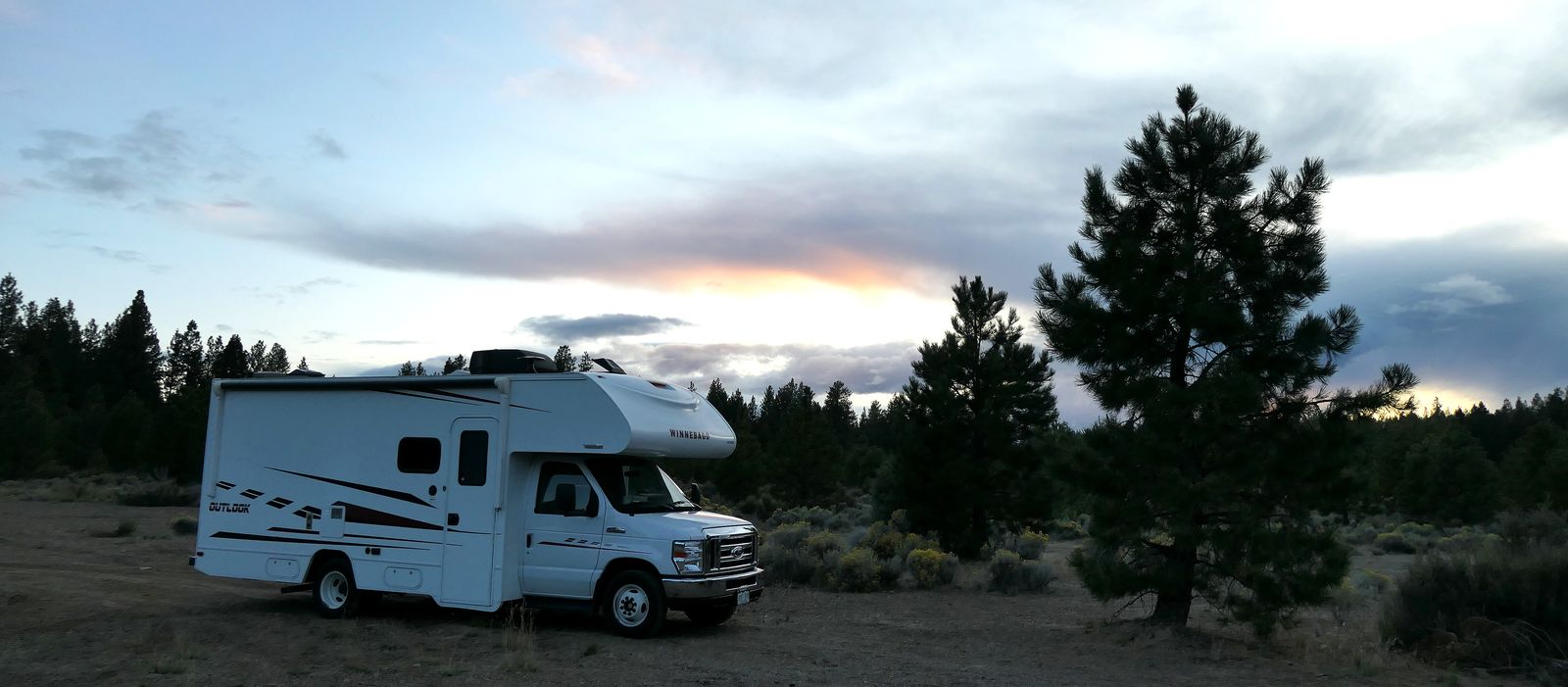 Mit dem Camper unterwegs im Deschutes National Forest, Oregon