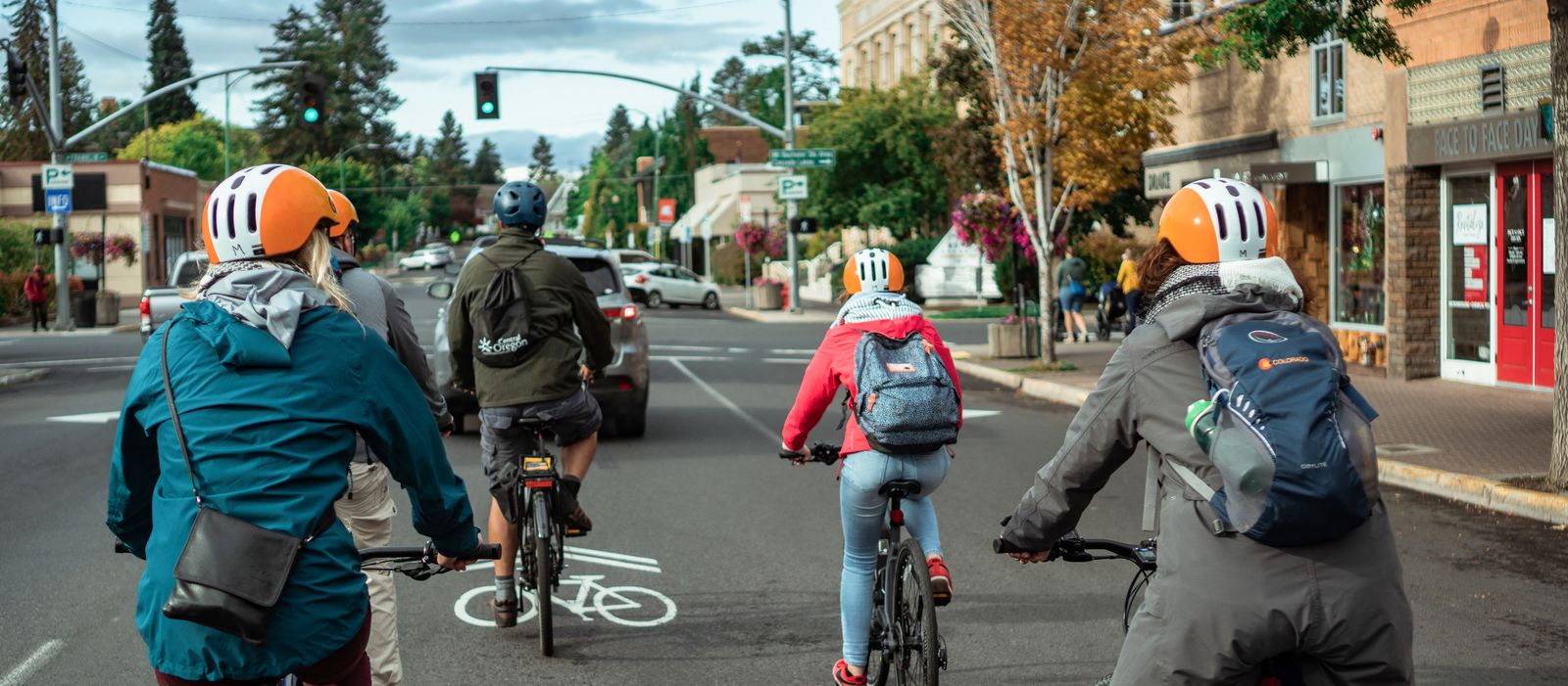CANUSA-Mitarbeiter auf einer Fahrradtour durch Bend, Oregon