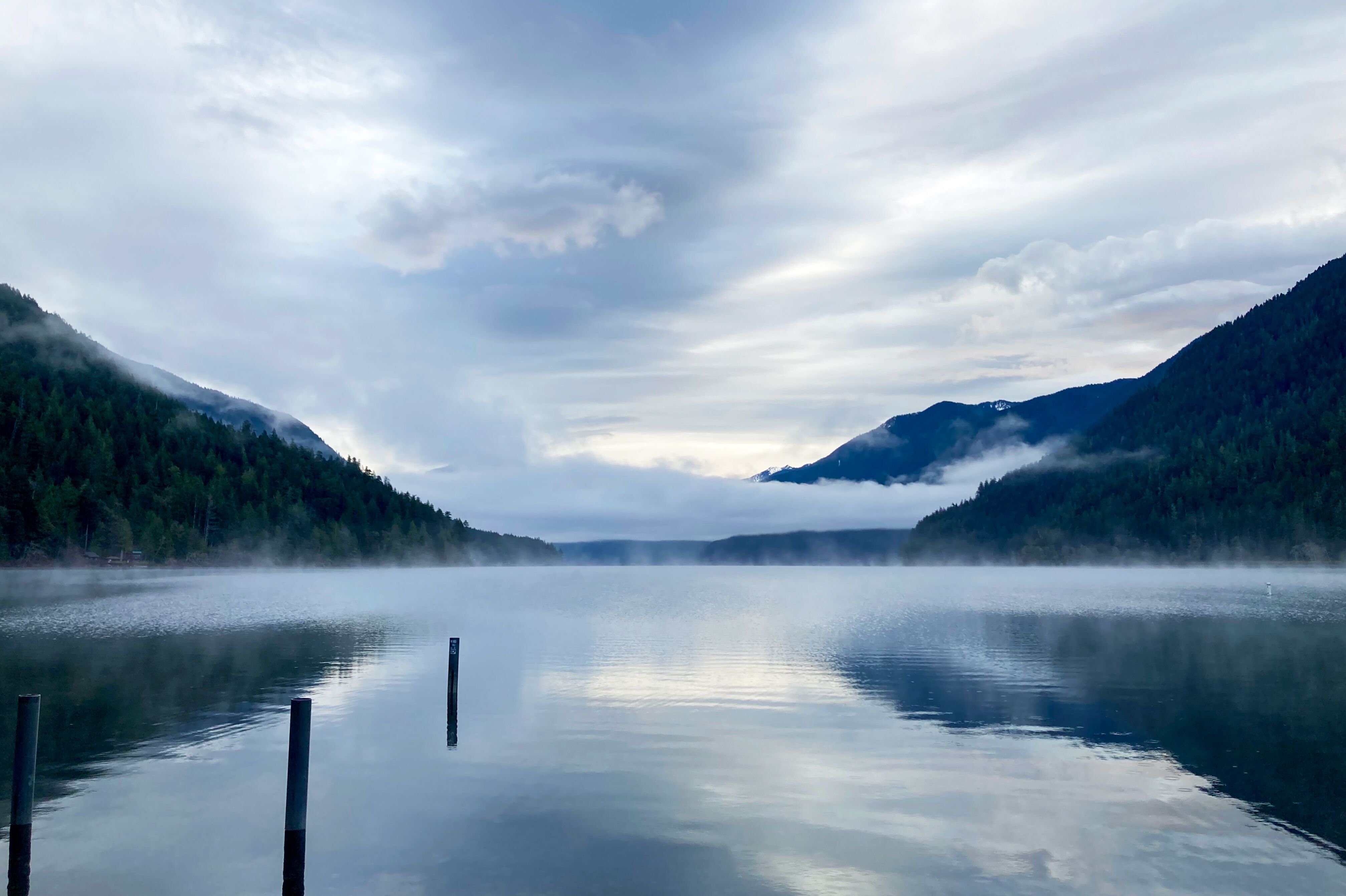 Blick auf den friedlichen Lake Crescent