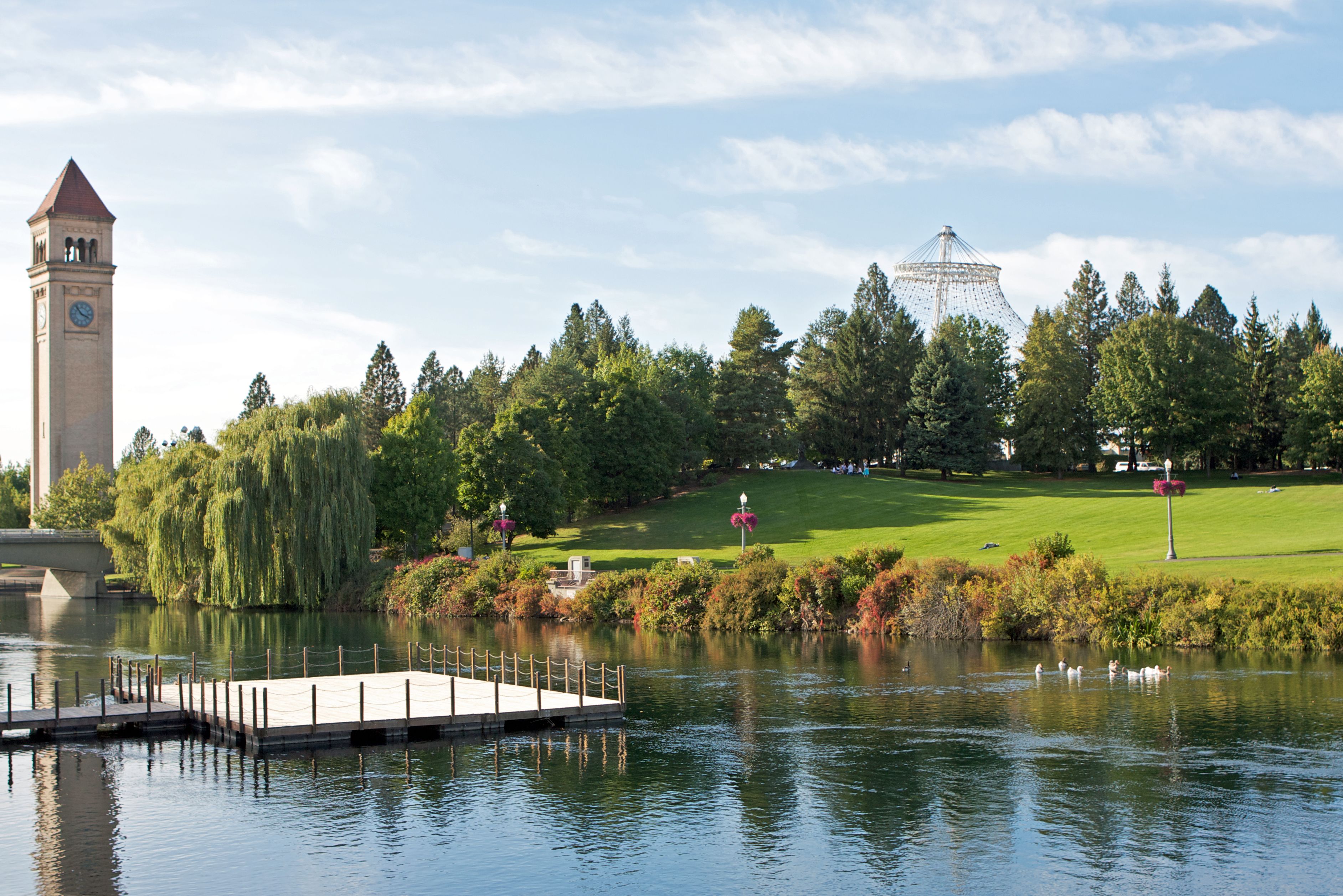 Uhrenturm und Pavillon im Riverfront Park