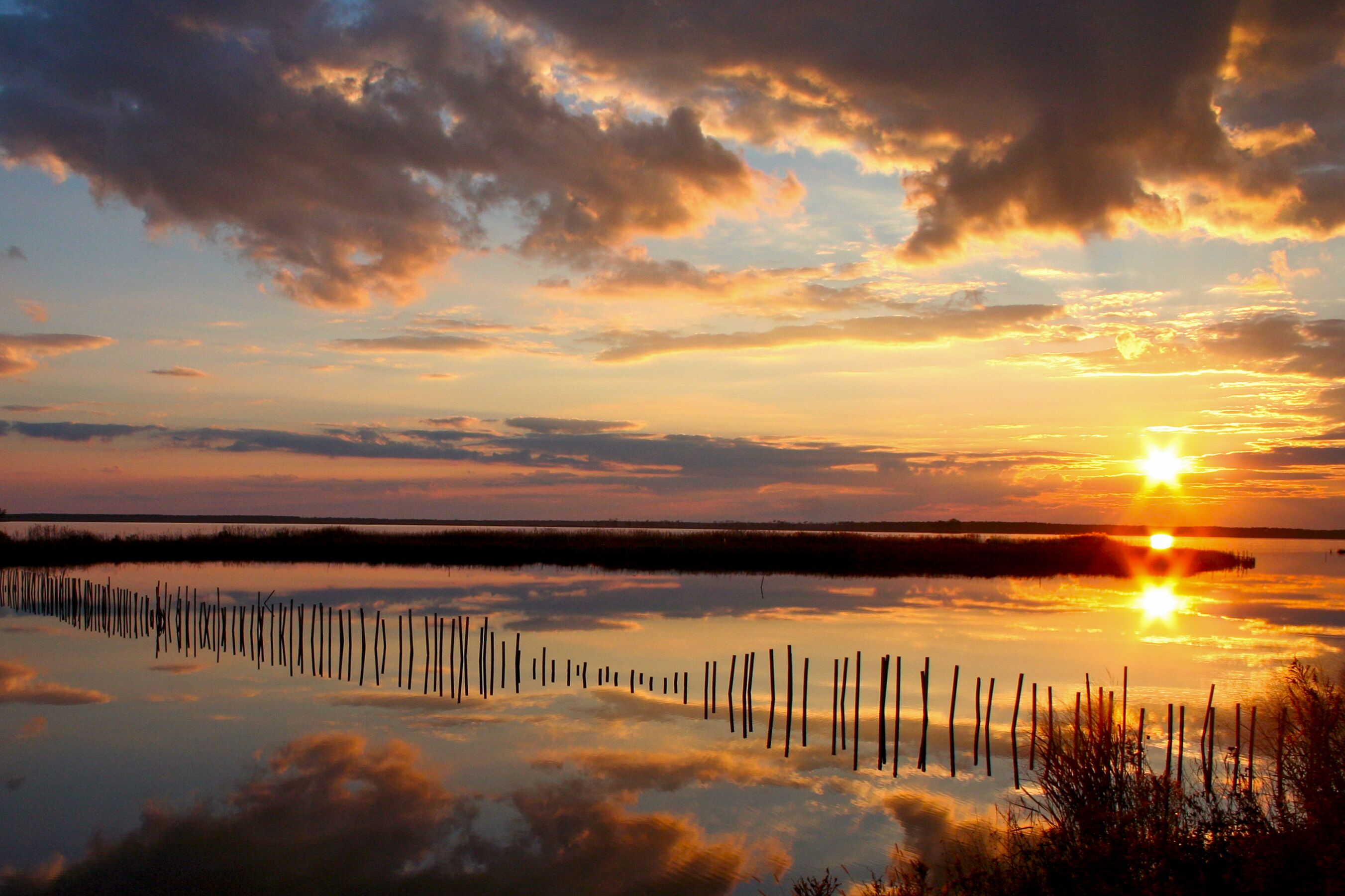 Sonnenuntergang Ã¼ber dem Blackwater National Wildlife Refuge in Maryland